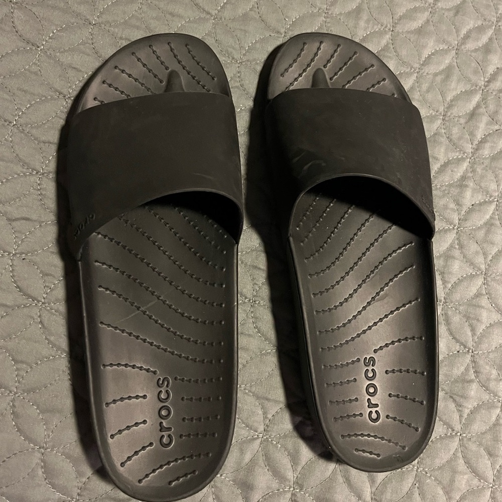 Croc sandal, women’s size 8